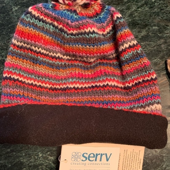Serrv handmade 100% wool Nepal knit Pom hat main image 7